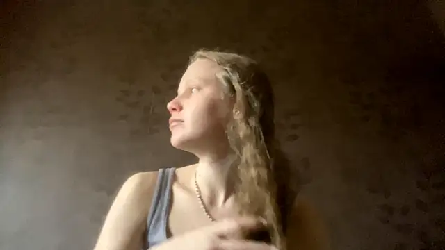 Snapshot of GlyndaCaver chatting on 6, 10, 2025 GlyndaCaver online show from 6, 10, 2025