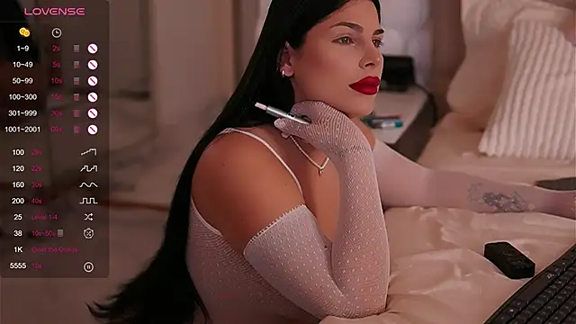 Snapshot of PlayfulAvalyn chatting on 29, 9, 2025 PlayfulAvalyn online show from 29, 9, 2025