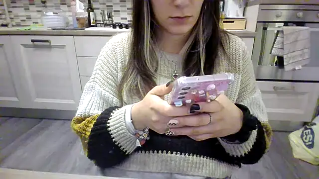 Snapshot of Camaleontica chatting on 14, 10, 2025 Camaleontica online show from 14, 10, 2025