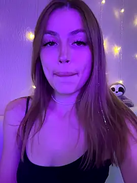 Elizabeth Tay online show from 30, 10, 2025