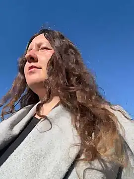 AnielaMarie online show from 22, 9, 2025