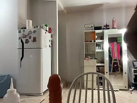 Hannahtwerk online show from 4, 11, 2025