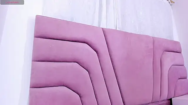 Snapshot of miajhonsonx chatting on 18, 2, 2026 miajhonsonx online show from 18, 2, 2026