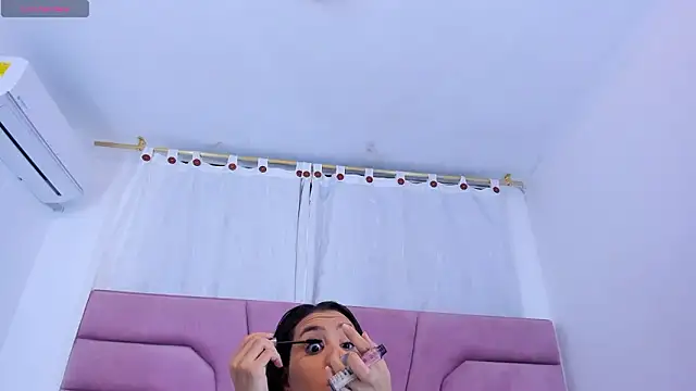 Snapshot of miajhonsonx chatting on 27, 2, 2026 miajhonsonx online show from 27, 2, 2026