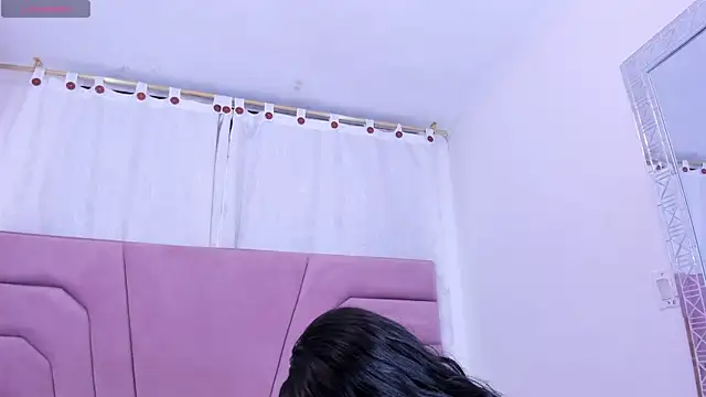 Snapshot of miajhonsonx chatting on 14, 4, 2026 miajhonsonx online show from 14, 4, 2026