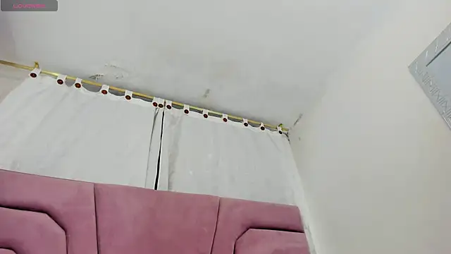 miajhonsonx online show from 8, 5, 2026
