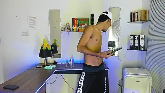 xxKamadevaxx online show from 9, 11, 2025