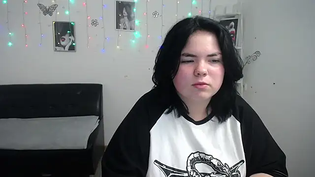 Snapshot of AliceShoft chatting on 16, 9, 2025 AliceShoft online show from 16, 9, 2025