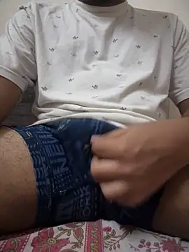 Snapshot of engineerboy14 chatting on 21, 9, 2025 engineerboy14 online show from 21, 9, 2025