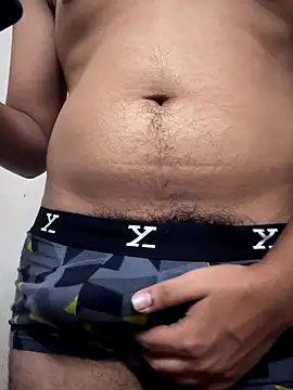 Snapshot of engineerboy14 chatting on 6, 10, 2025 engineerboy14 online show from 6, 10, 2025