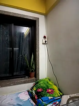 Snapshot of engineerboy14 chatting on 17, 10, 2025 engineerboy14 online show from 17, 10, 2025