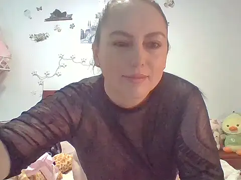 Snapshot of Venusina_07 chatting on 3, 11, 2025 Venusina 07 online show from 3, 11, 2025