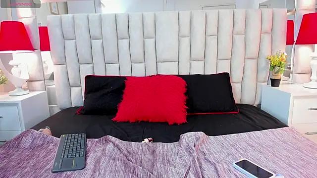 melani hom online show from 17, 9, 2025