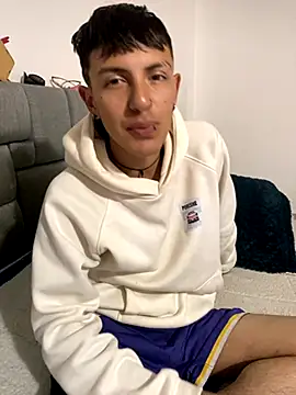 NaytonFreeman online show from 24, 9, 2025