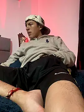 Snapshot of NaytonFreeman chatting on 12, 11, 2025 NaytonFreeman online show from 12, 11, 2025