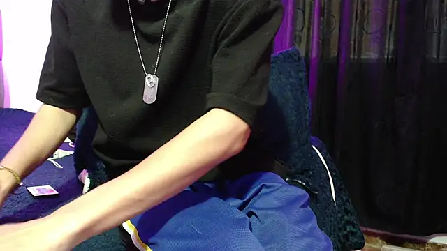 Snapshot of NaytonFreeman chatting on 20, 11, 2025 NaytonFreeman online show from 20, 11, 2025