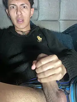 Snapshot of NaytonFreeman chatting on 14, 12, 2025 NaytonFreeman online show from 14, 12, 2025