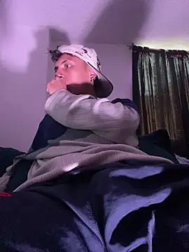 Snapshot of NaytonFreeman chatting on 16, 12, 2025 NaytonFreeman online show from 16, 12, 2025