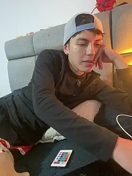 Snapshot of NaytonFreeman chatting on 5, 2, 2026 NaytonFreeman online show from 5, 2, 2026