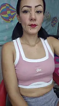 Snapshot of Lhia_ chatting on 14, 12, 2025 Lhia online show from 14, 12, 2025