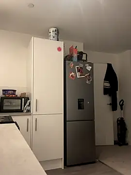 IceEyesUK online show from 11, 10, 2025