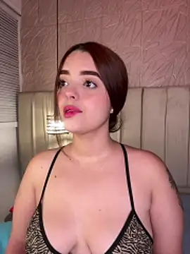 Snapshot of hannahst_ chatting on 8, 6, 2026 hannahst online show from 8, 6, 2026