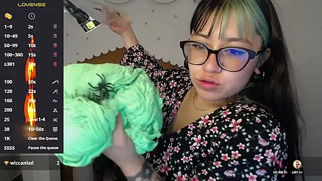 Snapshot of nicte_t_ chatting on 6, 10, 2025 nicte t online show from 6, 10, 2025