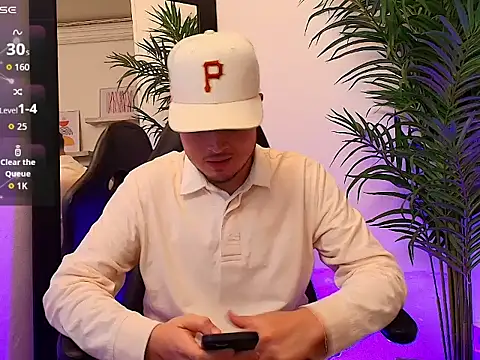 Snapshot of SALVATORE_MULLER1 chatting on 5, 10, 2025 SALVATORE MULLER1 online show from 5, 10, 2025