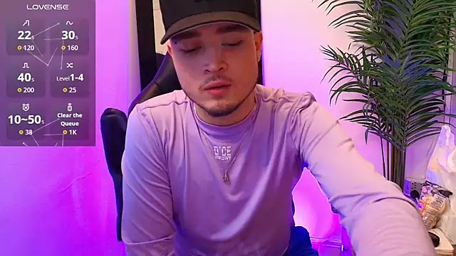 Snapshot of SALVATORE_MULLER1 chatting on 6, 10, 2025 SALVATORE MULLER1 online show from 6, 10, 2025