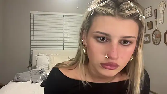 Snapshot of AnnGrayson chatting on 2, 10, 2025 AnnGrayson online show from 2, 10, 2025