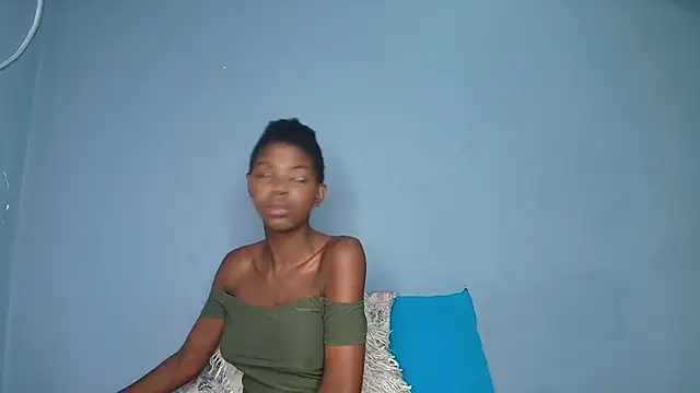 CamilaaSaenz online show from 15, 11, 2025