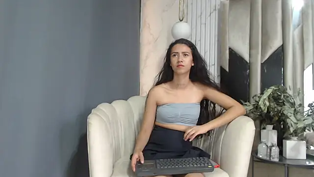 Snapshot of MayaMonroe1 chatting on 18, 9, 2025 MayaMonroe1 online show from 18, 9, 2025