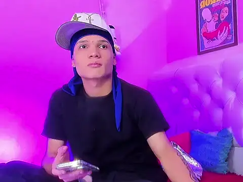 EL VENEZOLANO 22CM online show from 14, 12, 2025