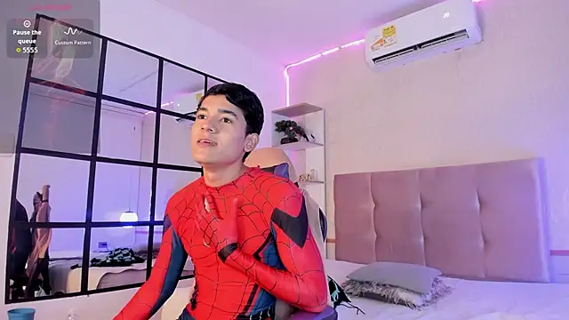 Snapshot of SandroVeyra chatting on 13, 10, 2025 SandroVeyra online show from 13, 10, 2025