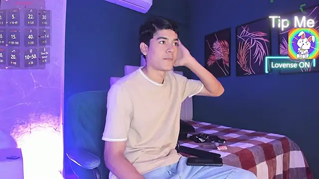 Snapshot of SandroVeyra chatting on 18, 10, 2025 SandroVeyra online show from 18, 10, 2025