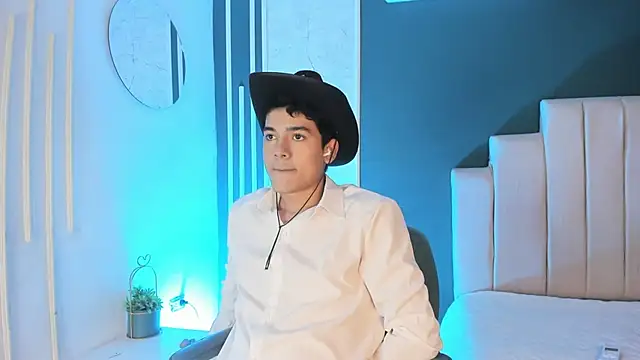 Snapshot of SandroVeyra chatting on 25, 10, 2025 SandroVeyra online show from 25, 10, 2025