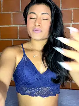 Michelle Narvaez online show from 26, 9, 2025