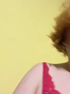 Snapshot of Selenedelamor chatting on 15, 9, 2025 Selenedelamor online show from 15, 9, 2025