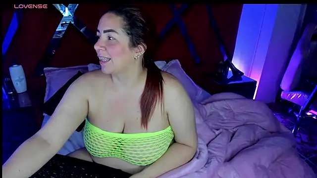 alexiaystive3 online show from 12, 10, 2025