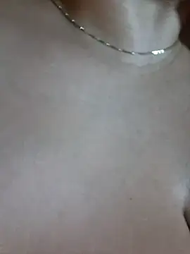 Snapshot of Aliciabloom chatting on 19, 10, 2025 Aliciabloom online show from 19, 10, 2025