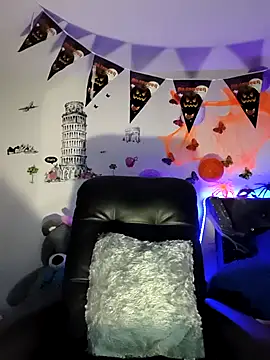 Gabilicious25 online show from 22, 10, 2025