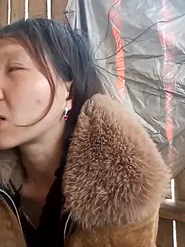 bonnie-00 online show from 4, 12, 2025