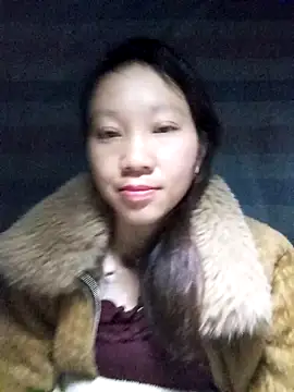 bonnie-00 online show from 4, 12, 2025