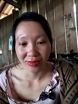 bonnie-00 online show from 18, 12, 2025