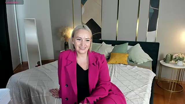 Snapshot of U_TURMAN chatting on 16, 9, 2025 U TURMAN online show from 16, 9, 2025