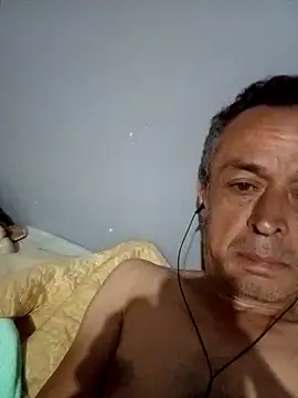 Snapshot of Bartekom3 chatting on 22, 9, 2025 Bartekom3 online show from 22, 9, 2025