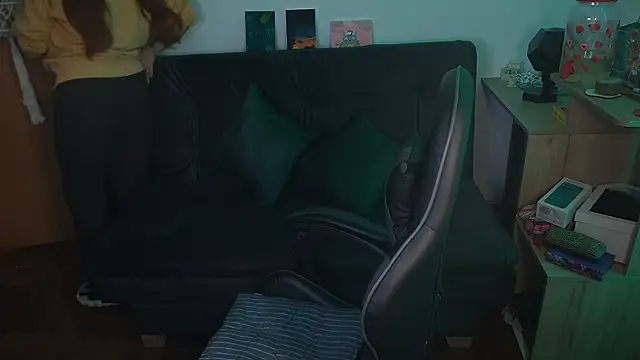 Snapshot of Miacatsito3 chatting on 6, 11, 2025 Miacatsito3 online show from 6, 11, 2025