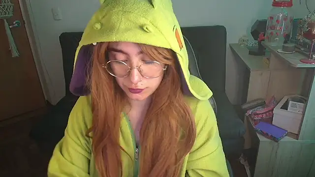 Snapshot of Miacatsito3 chatting on 7, 11, 2025 Miacatsito3 online show from 7, 11, 2025