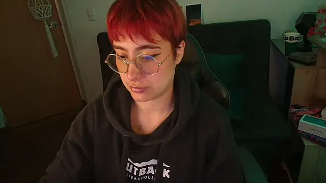 Snapshot of Miacatsito3 chatting on 13, 11, 2025 Miacatsito3 online show from 13, 11, 2025