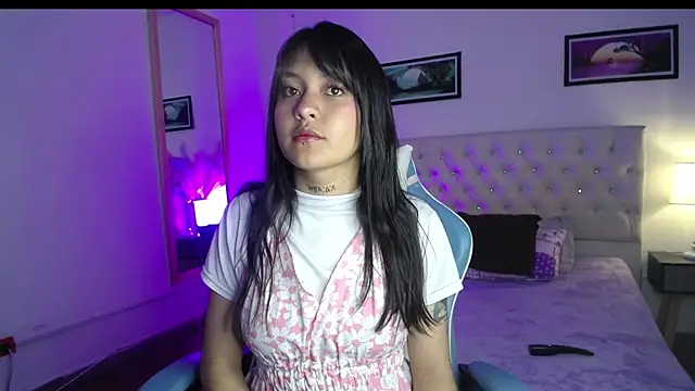 Snapshot of KiraKay_Sc chatting on 13, 9, 2025 KiraKay Sc online show from 13, 9, 2025